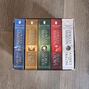 Game of Thrones Book Box Set by George R.R. Martin Paperback